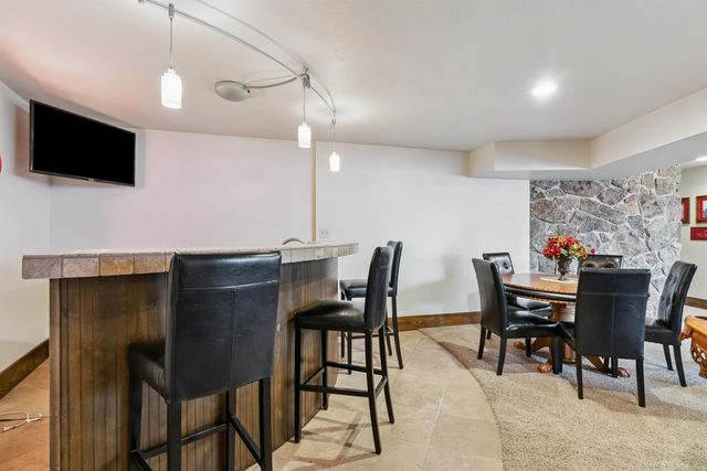 3538 Inverness Road, Waterloo, IA 50701