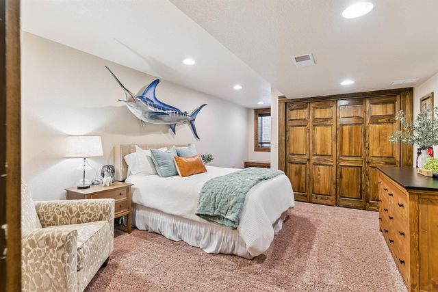 3538 Inverness Road, Waterloo, IA 50701