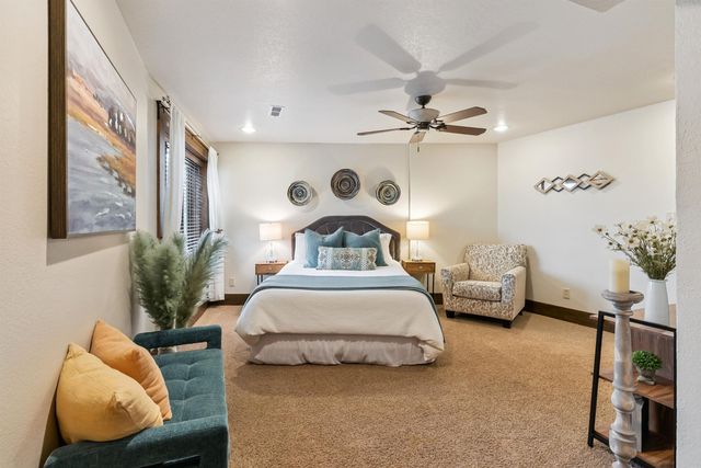 3538 Inverness Road, Waterloo, IA 50701