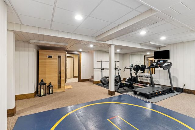 3538 Inverness Road, Waterloo, IA 50701