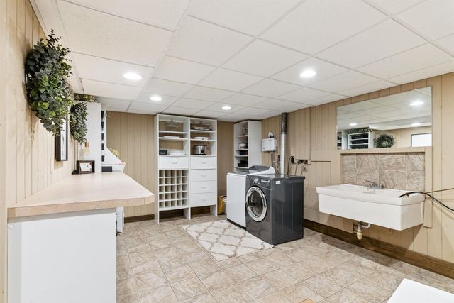 3538 Inverness Road, Waterloo, IA 50701