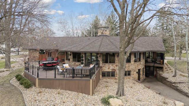 3538 Inverness Road, Waterloo, IA 50701