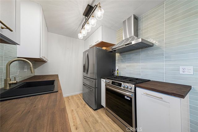 660 S Glassell Street 54, Orange, CA 92866