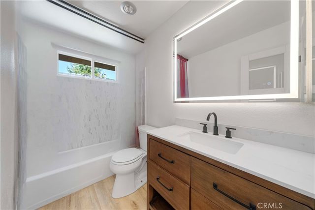 660 S Glassell Street 54, Orange, CA 92866