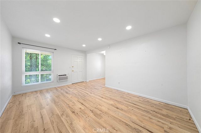 660 S Glassell Street 54, Orange, CA 92866