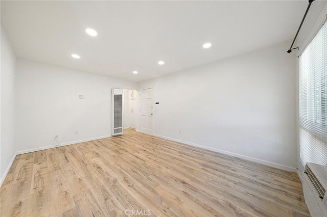 660 S Glassell Street 54, Orange, CA 92866