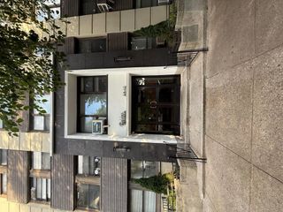 98-10 64 Avenue 2E, Rego Park, NY 11374