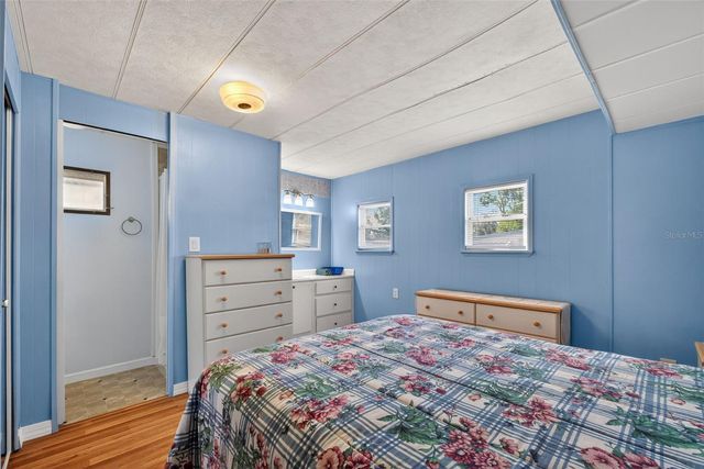 39136 FLORA AVENUE, Zephyrhills, FL 33542