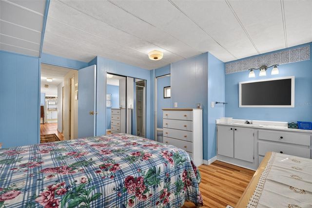 39136 FLORA AVENUE, Zephyrhills, FL 33542