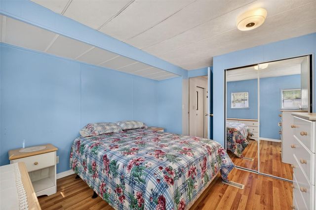 39136 FLORA AVENUE, Zephyrhills, FL 33542