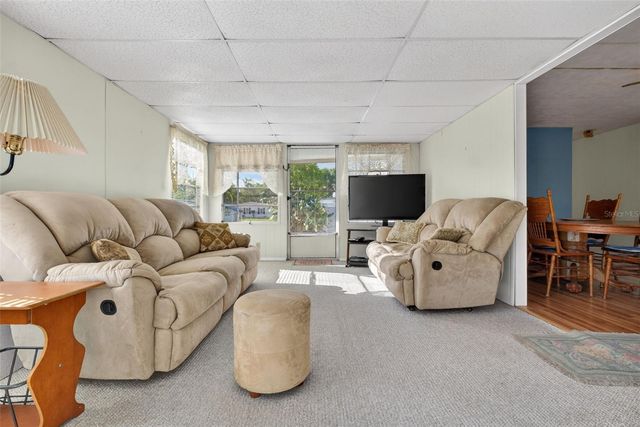 39136 FLORA AVENUE, Zephyrhills, FL 33542