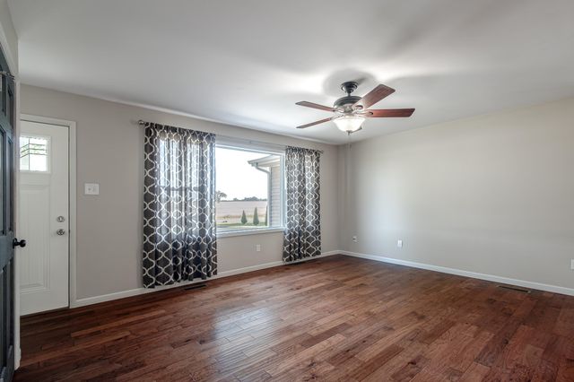 409 W 600 N, Valparaiso, IN 46385