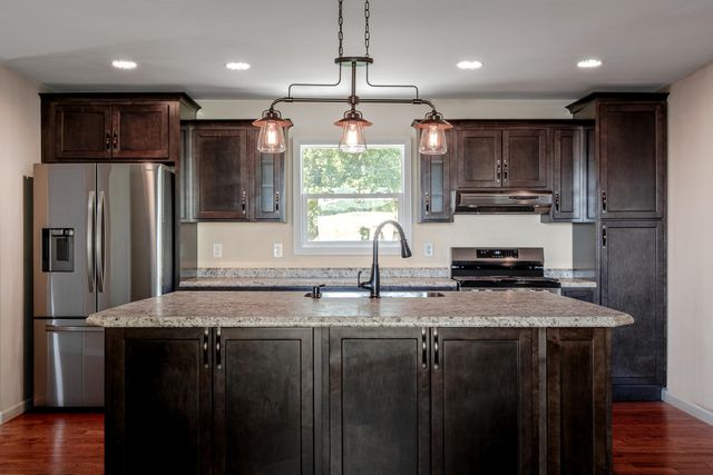 409 W 600 N, Valparaiso, IN 46385