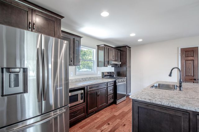 409 W 600 N, Valparaiso, IN 46385