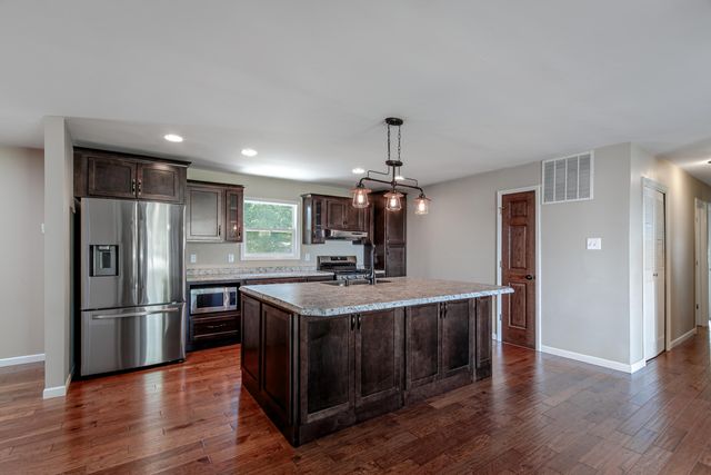 409 W 600 N, Valparaiso, IN 46385