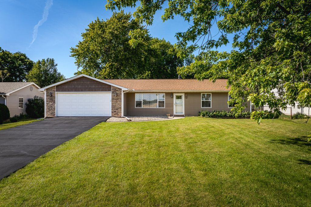409 W 600 N, Valparaiso, IN 46385