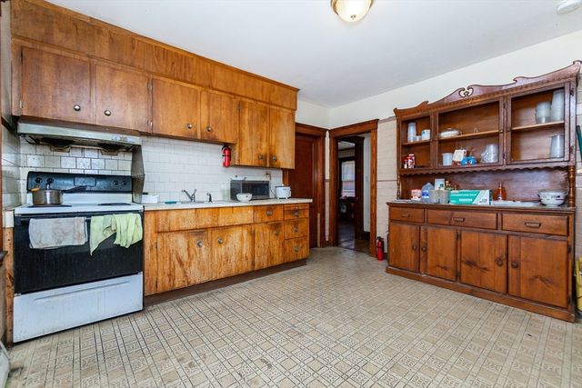 40 Quarry Street, Quincy, MA 02169