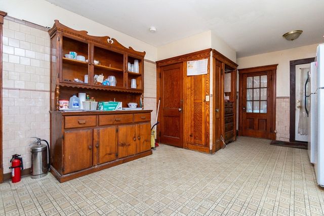 40 Quarry Street, Quincy, MA 02169