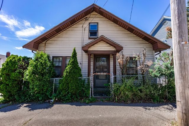 40 Quarry Street, Quincy, MA 02169