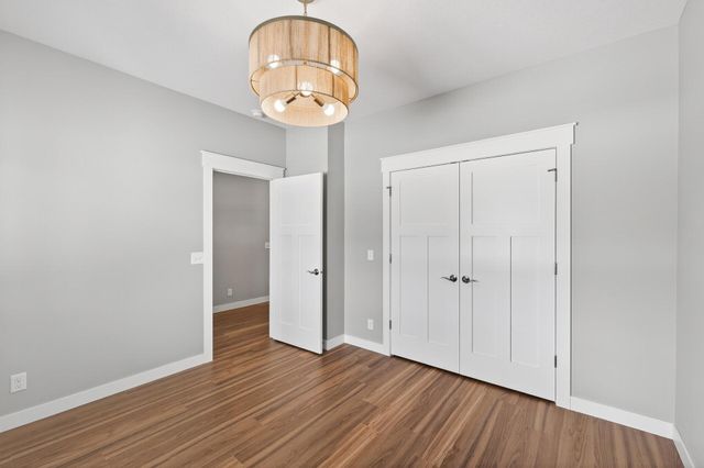 1043 Legend Lane, River Falls, WI 54022