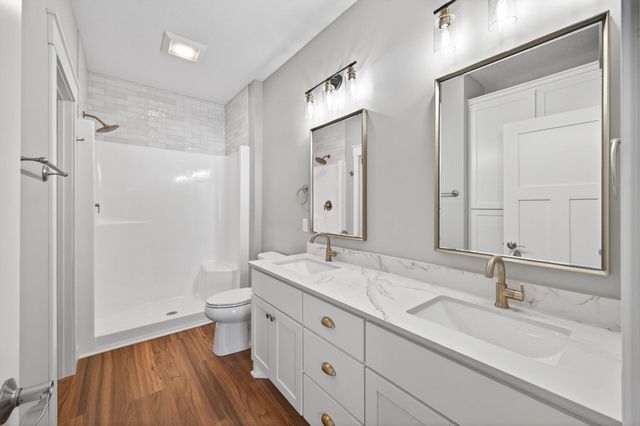 1043 Legend Lane, River Falls, WI 54022