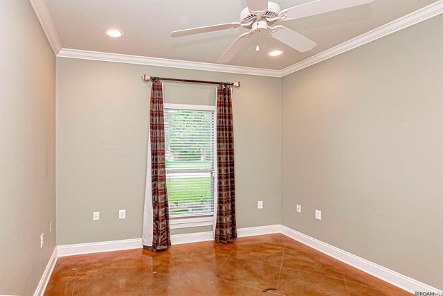 107 River Run Ct, New Roads, LA 70760