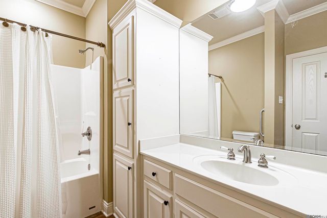 107 River Run Ct, New Roads, LA 70760