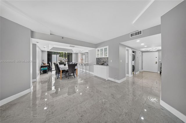 2800 Island Blvd 302, Aventura, FL 33160