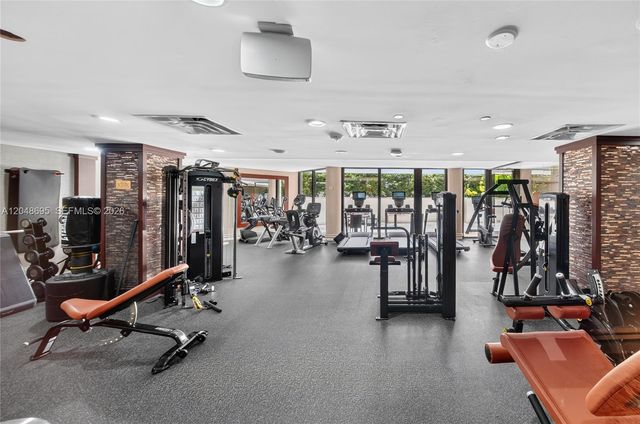 2800 Island Blvd 302, Aventura, FL 33160