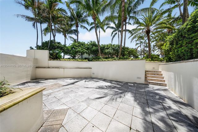 2800 Island Blvd 302, Aventura, FL 33160