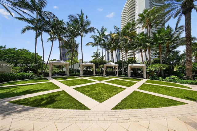 2800 Island Blvd 302, Aventura, FL 33160