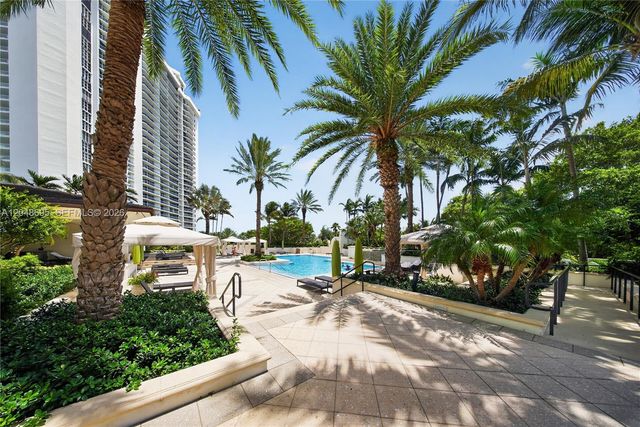 2800 Island Blvd 302, Aventura, FL 33160