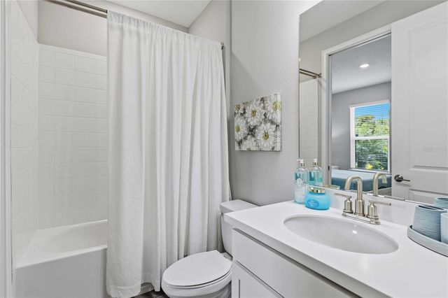 6242 GRANDVIEW HILL COURT, Bradenton, FL 34203