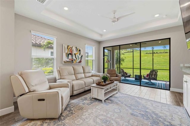 6242 GRANDVIEW HILL COURT, Bradenton, FL 34203