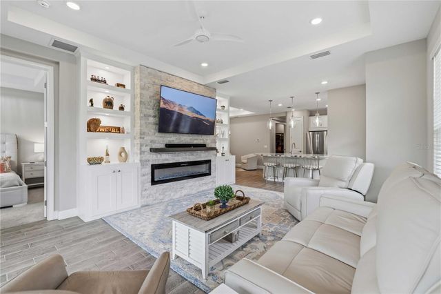 6242 GRANDVIEW HILL COURT, Bradenton, FL 34203