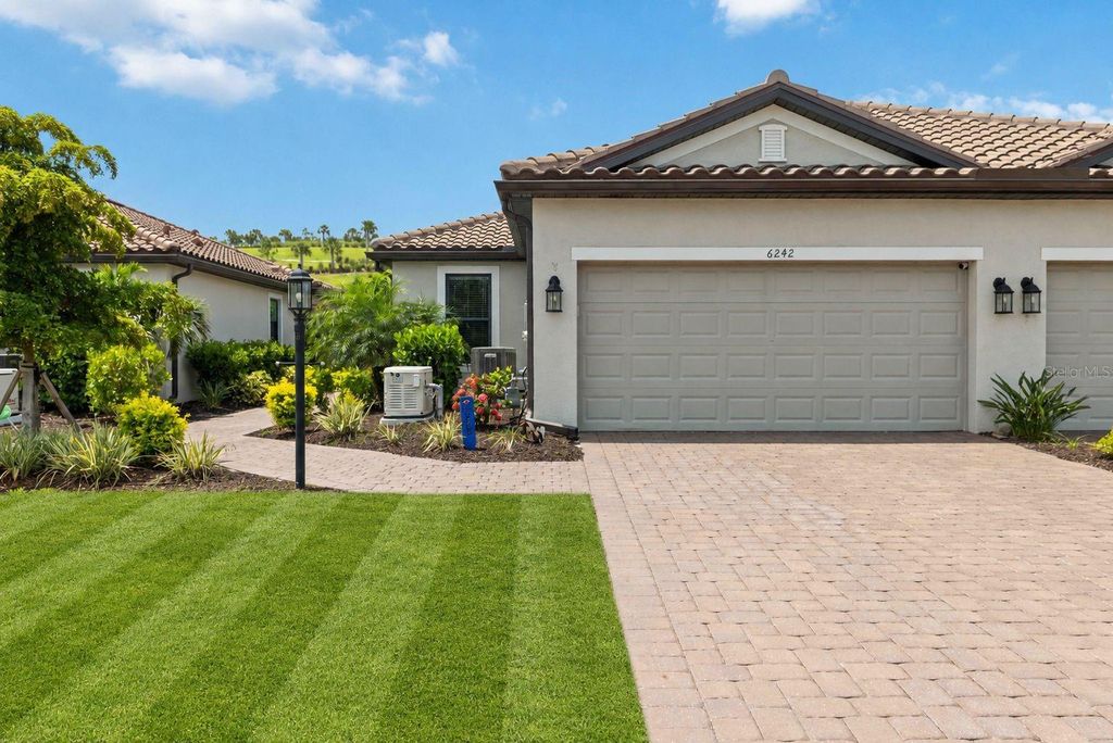 6242 GRANDVIEW HILL COURT, Bradenton, FL 34203