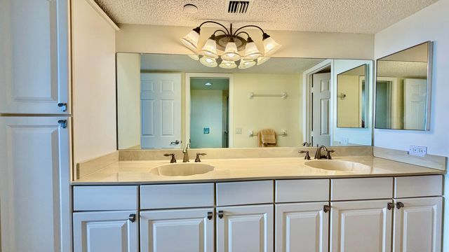 5055 N Highway A1a Ph-3, Hutchinson Island, FL 34949