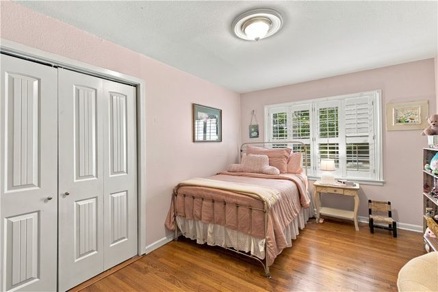 1245 E Columbus Boulevard, Fayetteville, AR 72701