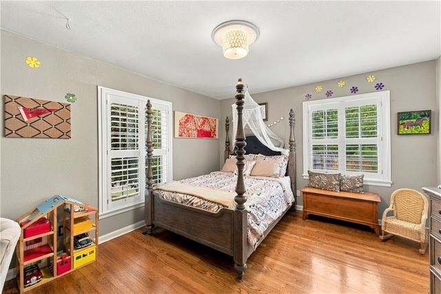 1245 E Columbus Boulevard, Fayetteville, AR 72701