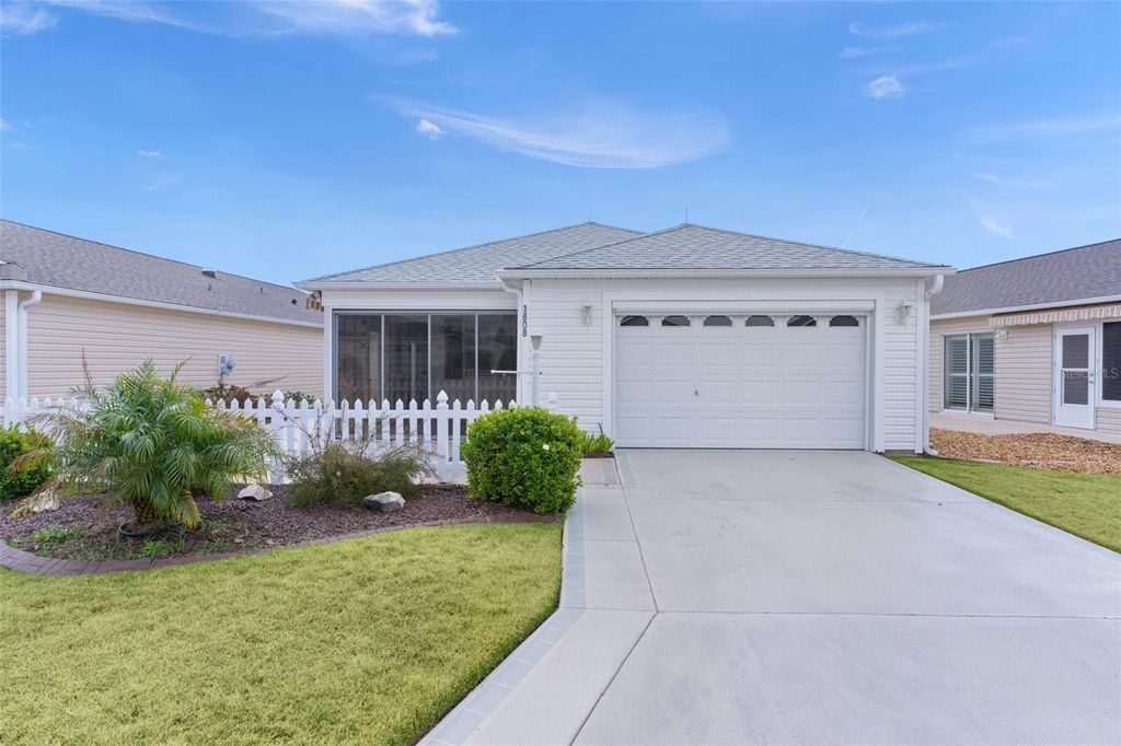 1808 HALLANDALE LANE, The Villages, FL 32162