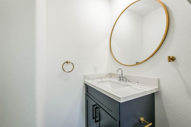 2111 Ontario Street, Baytown, TX 77520