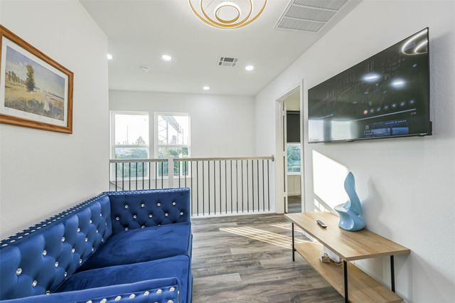 2111 Ontario Street, Baytown, TX 77520