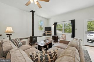2266 BEAVER DAM RD, Midland, VA 22728