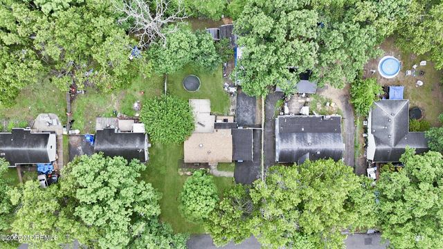 1410 Jeffrey Street, Lakewood, NJ 08701