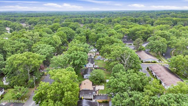 1410 Jeffrey Street, Lakewood, NJ 08701