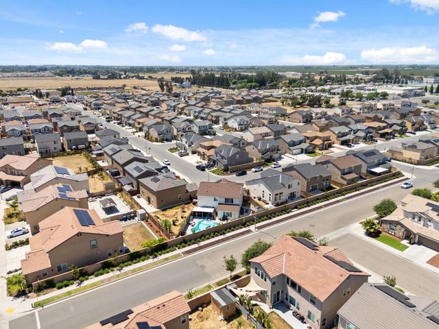 6326 W Richert Avenue, Fresno, CA 93723