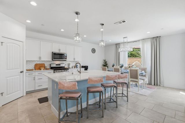 6326 W Richert Avenue, Fresno, CA 93723