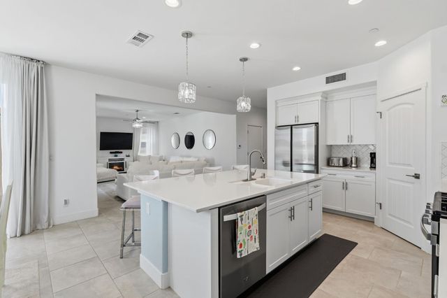 6326 W Richert Avenue, Fresno, CA 93723