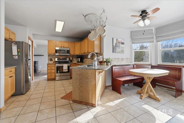 4110 Lincoln Rd, Caldwell, ID 83605