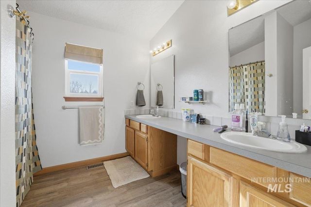 4110 Lincoln Rd, Caldwell, ID 83605